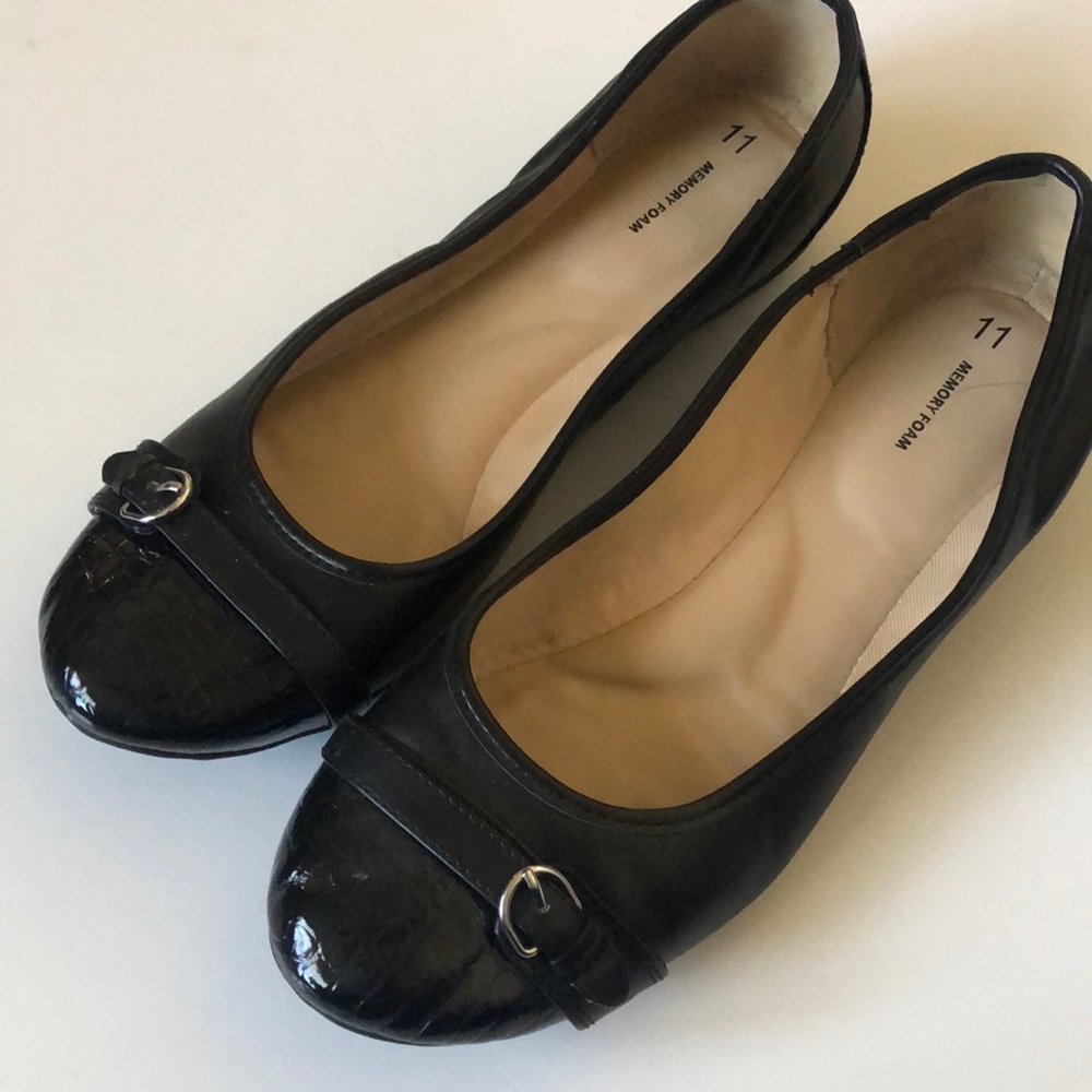 Faded Glory Black Flats